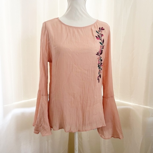 St. John's Bay Tops - Flare sleeves embroidered floral blouse Size M